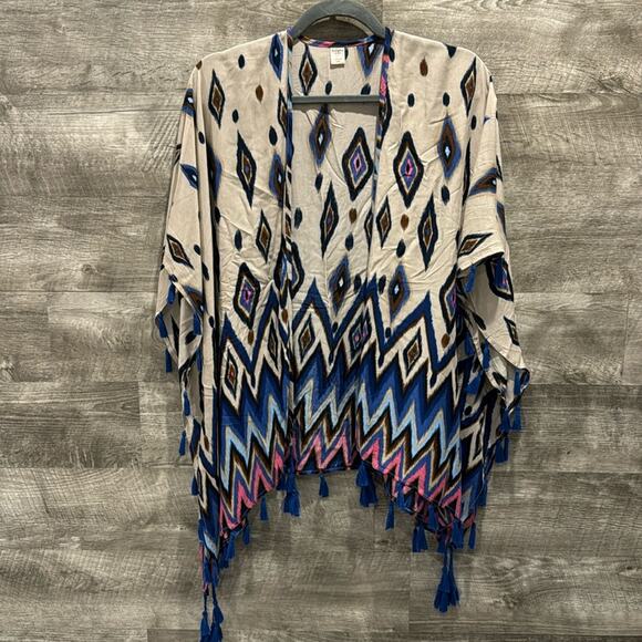 Do everything in love Tops - Do Everything in Love colorful Pre loved Kimono Cardigan with Tassels